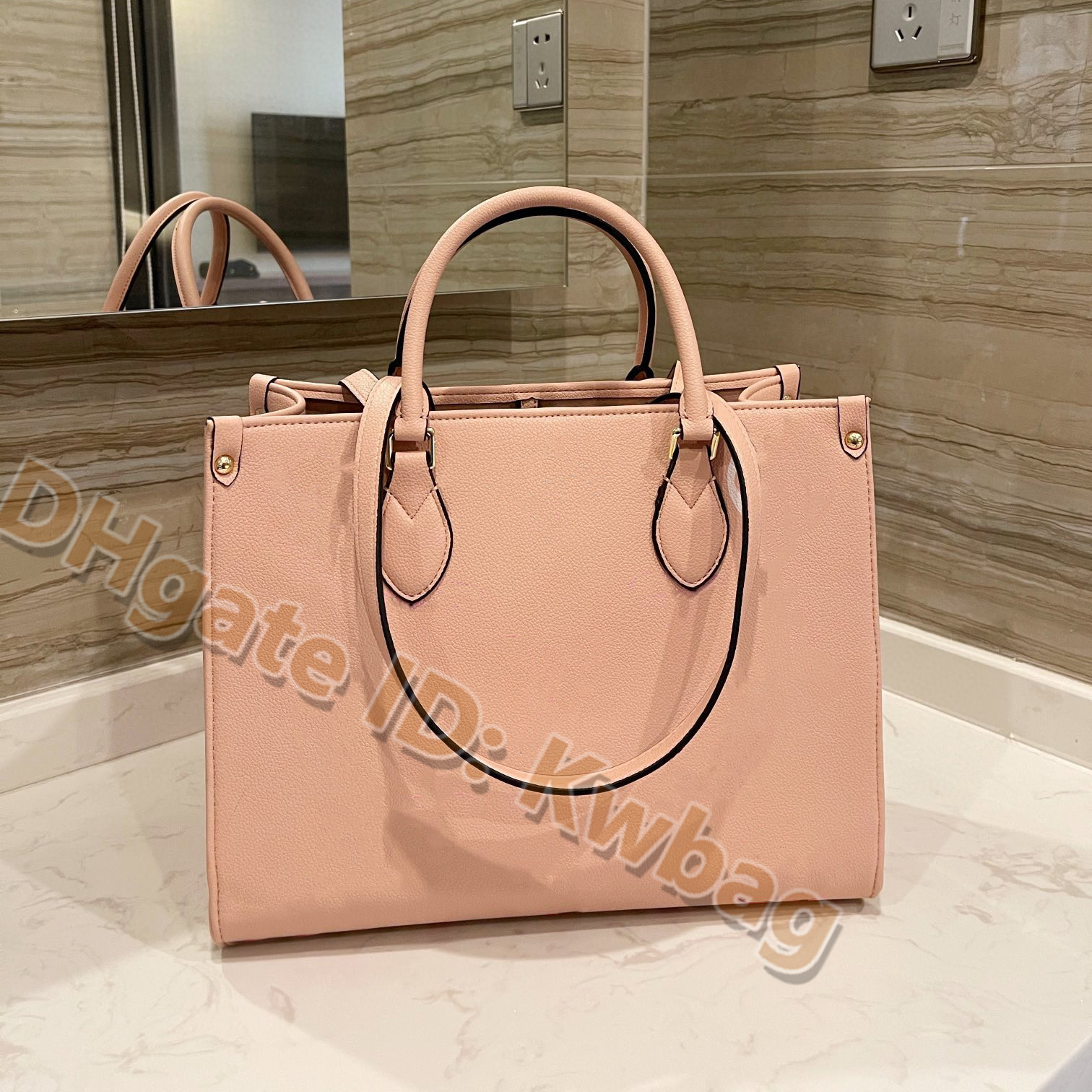 2021 Luxurys designers Handbag Tote Bag Casual Totes Shoulder Shopping Bags Womens Backpack Women Clutch Purses card holder Wallet top quali
2021 Luxurys designers Handbag Tote Bag Casual Totes Shoulder Shopping Bags Womens Backpack Women Clutch Purses card holder Wallet top quali