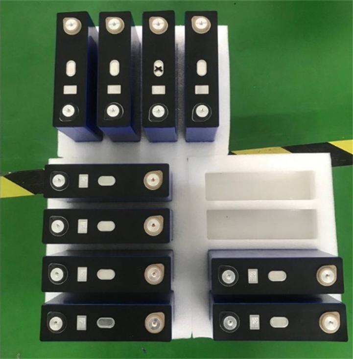 4pcs 310Ah 280AH 240Ah 200Ah Lifepo4 Rechargable Battery Pack 3.2V Grade A Lithium Iron Phosphate Prismatic Solar EU US TAXFREE
4pcs 310Ah 280AH 240Ah 200Ah Lifepo4 Rechargable Battery Pack 3.2V Grade A Lithium Iron Phosphate Prismatic Solar EU US TAXFREE