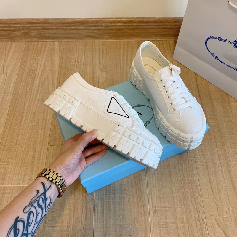 Canvas Leather Platforms Shoes Women Chunky Sneakers Responsive bvmnk Women Choussure Femme Designer Shoe Women Luxury Designs Sneaker, Blue
Canvas Leather Platforms Shoes Women Chunky Sneakers Responsive bvmnk Women Choussure Femme Designer Shoe Women Luxury Designs Sneaker, Blue