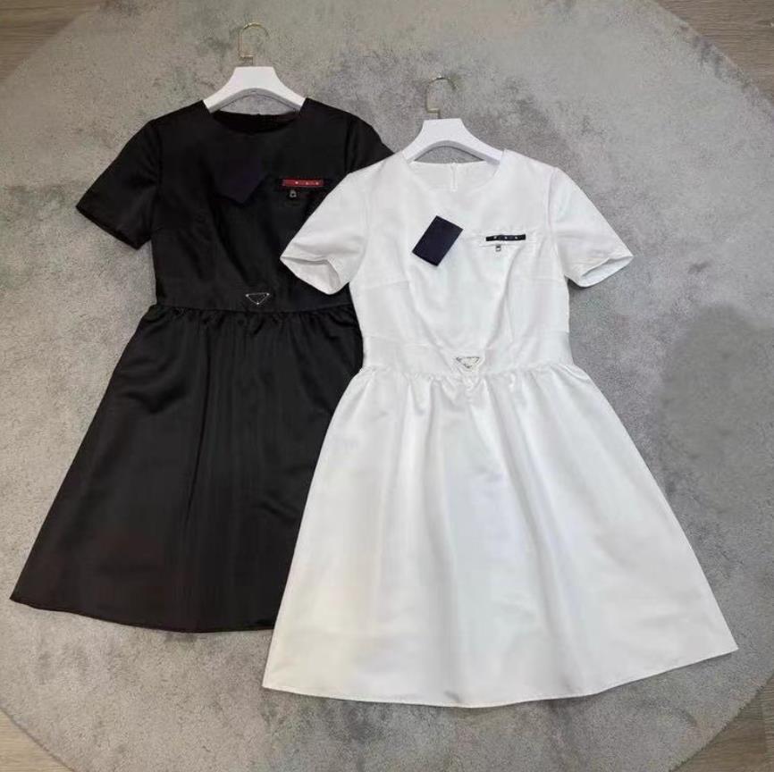 Women Dress Shirt For Spring Summer Outwear Casual Style With Budge Letter Lady Slim Dresses Belt Pleated Skirt Button Zipper Bust Tops, Black
Women Dress Shirt For Spring Summer Outwear Casual Style With Budge Letter Lady Slim Dresses Belt Pleated Skirt Button Zipper Bust Tops, Black