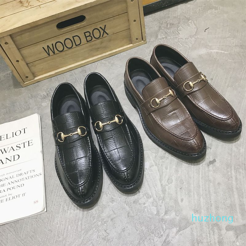 Soft Leather Mens Designer Loafers dress shoe party Business shoes Metal Buckle Slip-on Famous brand man Wedding Shoes high Quality, Color 3
Soft Leather Mens Designer Loafers dress shoe party Business shoes Metal Buckle Slip-on Famous brand man Wedding Shoes high Quality, Color 3