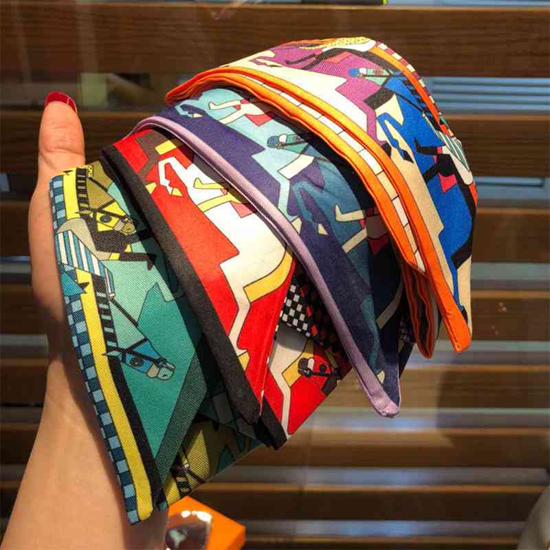 Silk scarf women's fashion accessories trend hair band narrow multicolor can be tied around European and American Four colors available with gift box 5*90cm
Silk scarf women's fashion accessories trend hair band narrow multicolor can be tied around European and American Four colors available with gift box 5*90cm