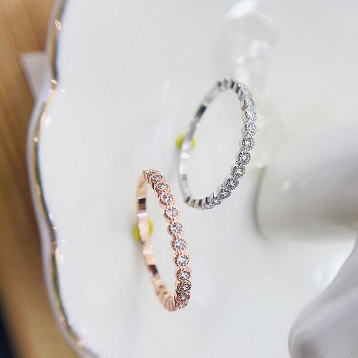 2024 Real Sterg Sier Wedding Band Women, Pave White Sapphire CZ Dia Engagement Promise Ring for Lover Gift d545