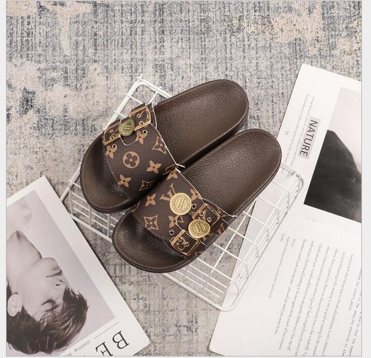 789 Women Beach Shoes sandals Ladies Flip Flops Loafers Black Slides Shoes Designer size 36-41
789 Women Beach Shoes sandals Ladies Flip Flops Loafers Black Slides Shoes Designer size 36-41