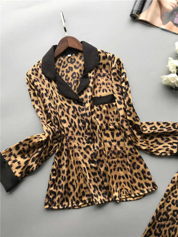 Lisacmvpnel Spring Long Sleeve Pajamas Woman Ice Silk Fashion Leopard Print Sexy Pajama Set 210928