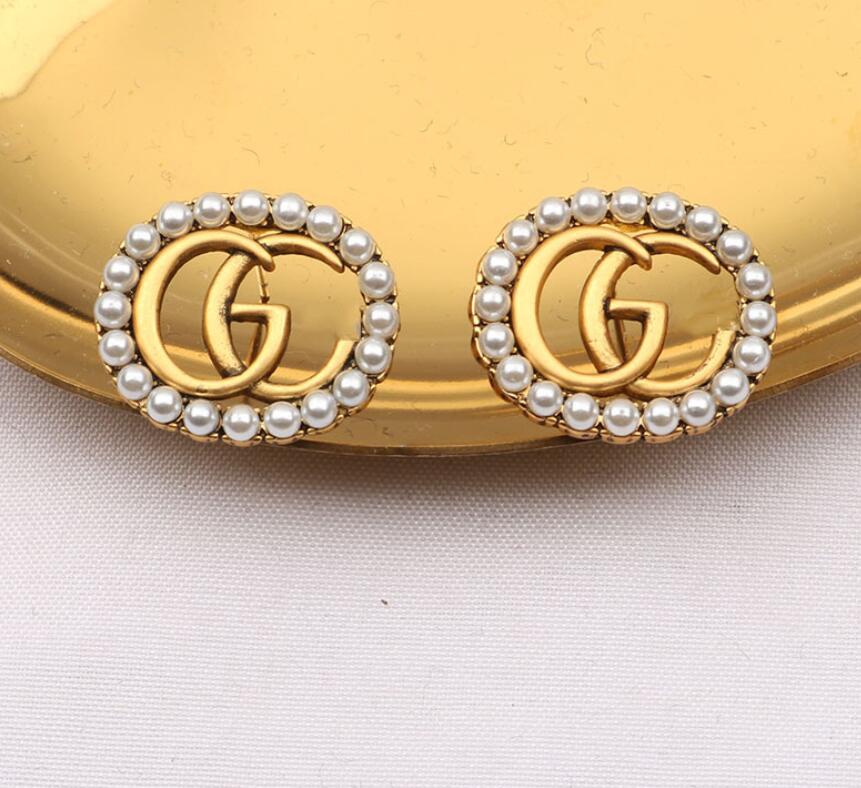 2021 New Metal Silver Gold Stud Round Hollow out Pearl Earring for Women Girls Party Jewelry Gift
2021 New Metal Silver Gold Stud Round Hollow out Pearl Earring for Women Girls Party Jewelry Gift