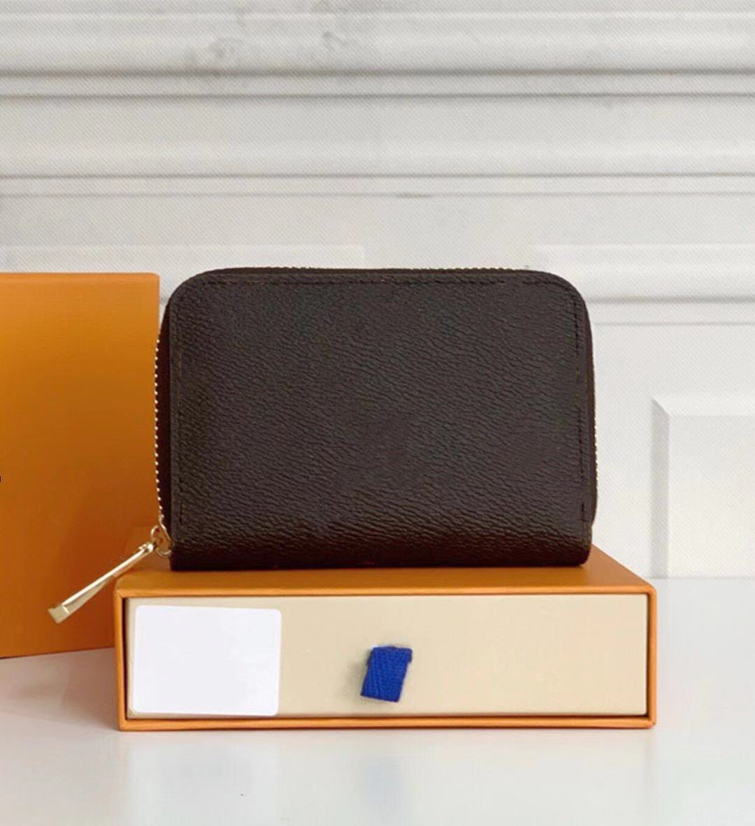 M60067 Short Zippy Wallet Designer Fashion Women men Key Pouch Credit Card Holders Coin Purse Mini Canvas Bag, Gift boxes are not sold separately
M60067 Short Zippy Wallet Designer Fashion Women men Key Pouch Credit Card Holders Coin Purse Mini Canvas Bag, Gift boxes are not sold separately