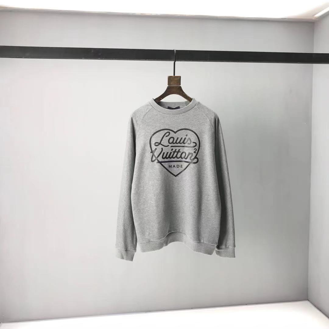 2022 round neck Men's Plus Tees & Polos with cotton printing and embroidery, 100% replica of European size hr647
2022 round neck Men's Plus Tees & Polos with cotton printing and embroidery, 100% replica of European size hr647