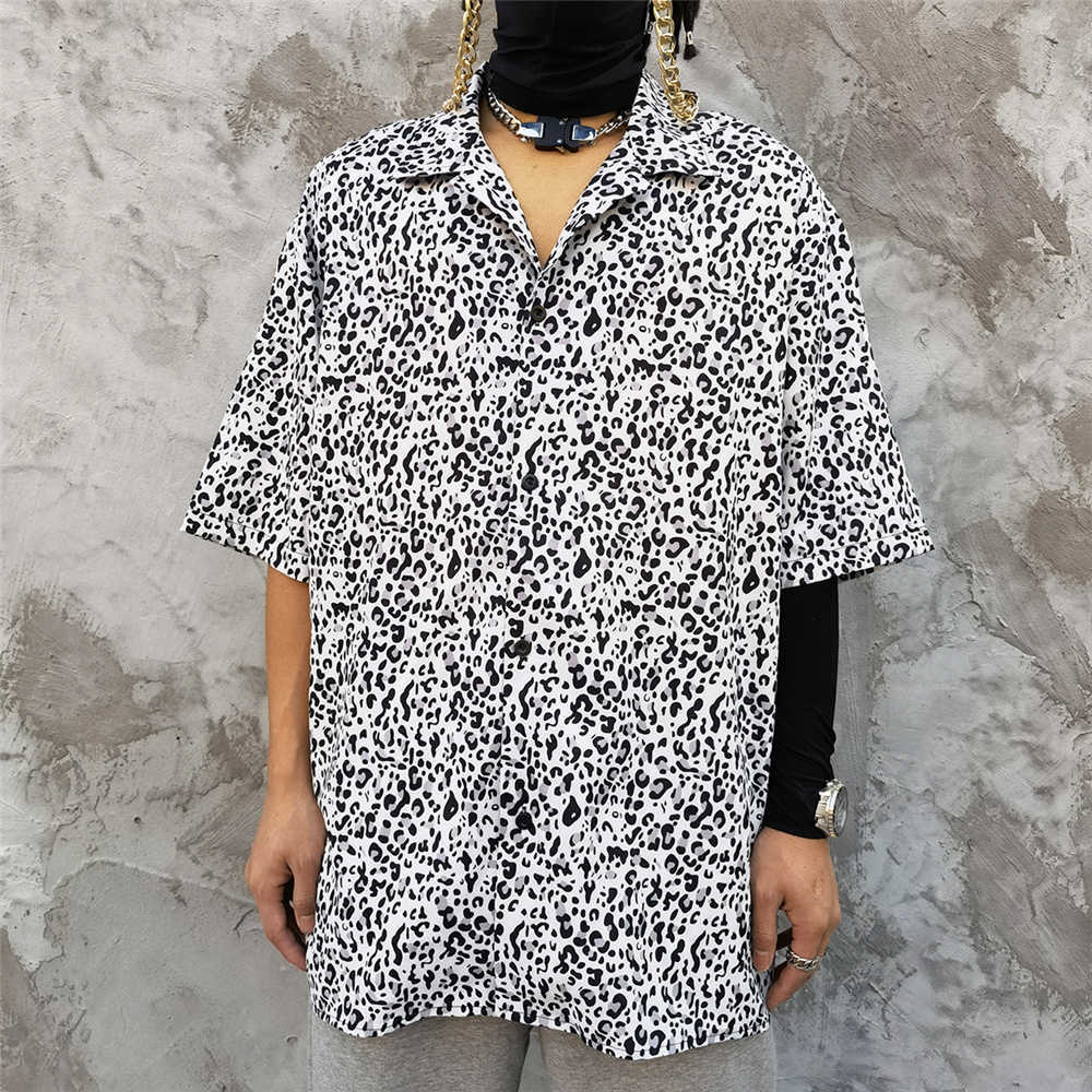 Men's Casual Shirt Beach Holiday Style Harajuku Short Sleeve Shirts Leopard Print Oversized Summer Soft Hawaiian Top Shirt 210601