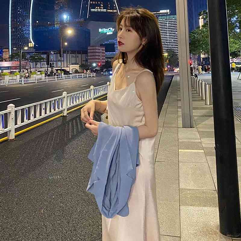 V-neck Sexy Elegant Dress Women Sleeveless Thin Slim Strap Dress Beach Party Dress Korean Office Lady Summer Chic 210521