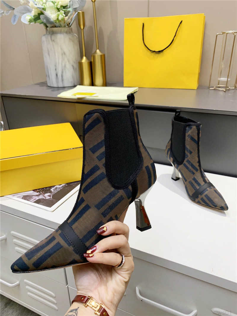 2022 Luxury Designer Colibrì Black Mesh High-heeled Ankle Boots Shoes Lacquered Heel. Made in Italy with Original Box, Don't buy it
2022 Luxury Designer Colibrì Black Mesh High-heeled Ankle Boots Shoes Lacquered Heel. Made in Italy with Original Box, Don't buy it