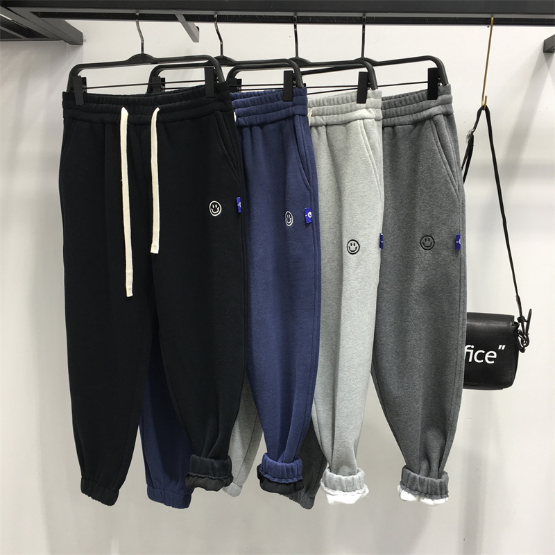 European American fleece and thick sweatpants men's sweatpants smiley embroidered sweatpant pant pants winter overalls, Blue
European American fleece and thick sweatpants men's sweatpants smiley embroidered sweatpant pant pants winter overalls, Blue