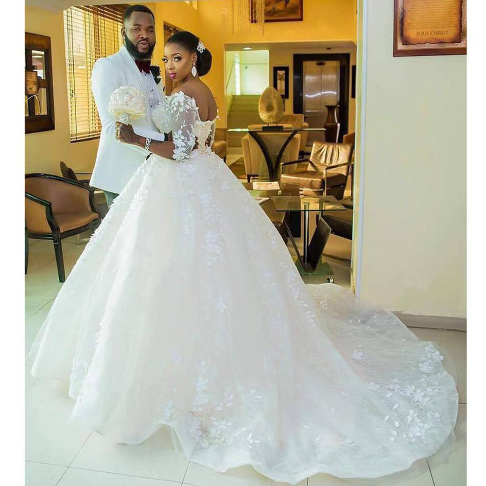 Newest African Ball Gown Wedding Dress 2021 Off The Shoulder Sheer 1/2 Long Sleeves Elegant Lace Wedding Gowns Robe De Soiree