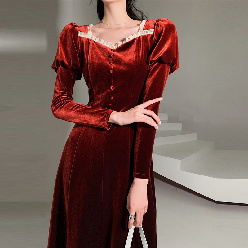 Casual Dresses Net-a-Go Retro Veet Red High-end Luxury Girl Autumn/winter Matching Coat Skirt 060897915C23 PU23
Casual Dresses Net-a-Go Retro Veet Red High-end Luxury Girl Autumn/winter Matching Coat Skirt 060897915C23 PU23