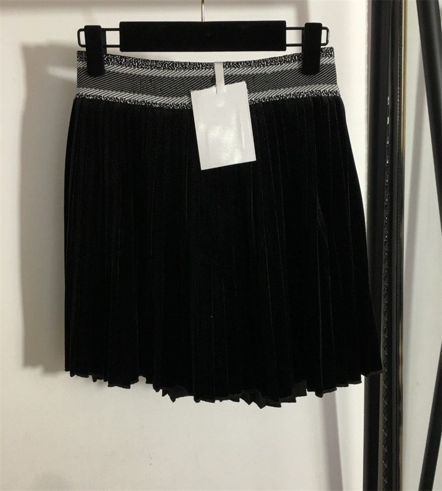 New Letter Velvet Skirt Snowflake Ribbon Elasticated High Waist High Grade Pleated Short Half Dress, The extra freight
New Letter Velvet Skirt Snowflake Ribbon Elasticated High Waist High Grade Pleated Short Half Dress, The extra freight