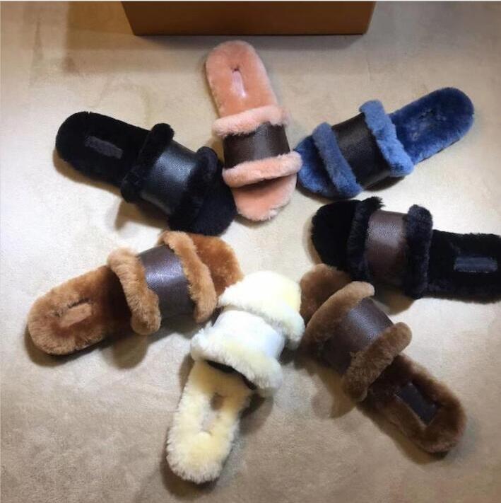 2021 Lady classic sandals Lock IT Flat Mule Mink fur Slipper Cognac Brown Patent Canvas Slides Sandal Winter Booties Women Shoes with Box 
2021 Lady classic sandals Lock IT Flat Mule Mink fur Slipper Cognac Brown Patent Canvas Slides Sandal Winter Booties Women Shoes with Box