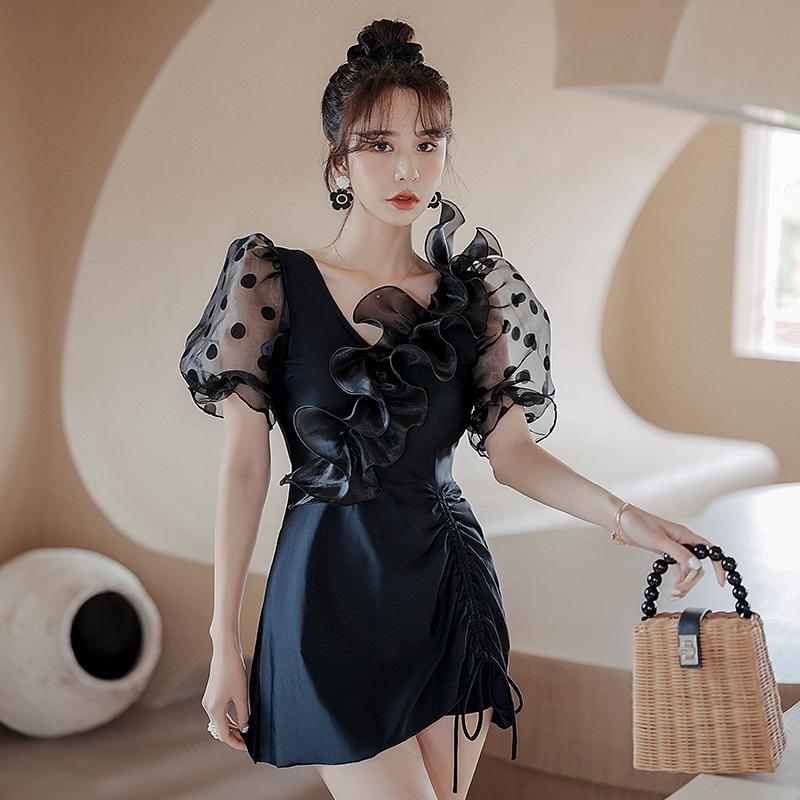 One-Piece Suits Sexy Gauze Short Sleeve Swimsuit Women One Piece Solid Swimwear V-neck High Waist Bathing Suit L-4XL Skirts Padded Wireless
One-Piece Suits Sexy Gauze Short Sleeve Swimsuit Women One Piece Solid Swimwear V-neck High Waist Bathing Suit L-4XL Skirts Padded Wireless