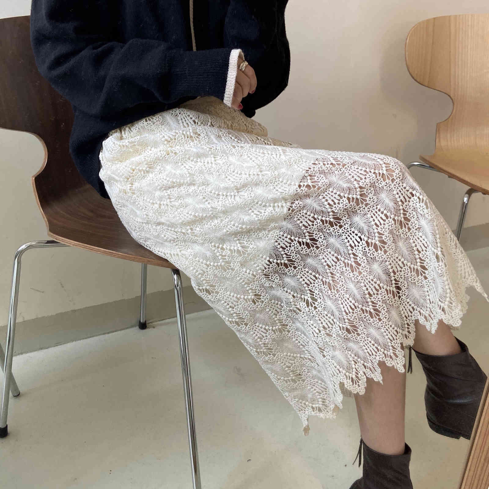 Autumn Winter Elastic High Waist Vintage Bottoming Skirt Female Office Lady Elegant Solid Lace Long Skirts Womens 210421