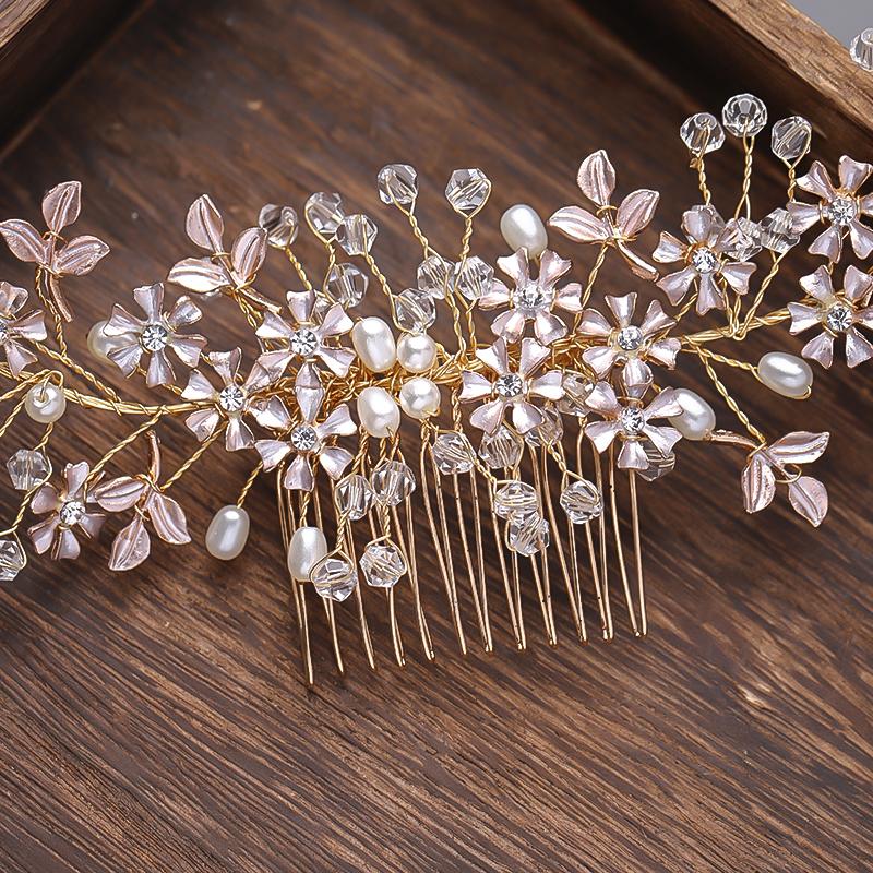 Hair Clips & Barrettes Jewelry Elegant Wedding Ornaments Flower Pearl Comb Female Band, Golden;silver
Hair Clips & Barrettes Jewelry Elegant Wedding Ornaments Flower Pearl Comb Female Band, Golden;silver