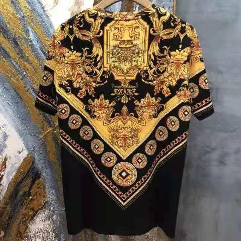 2021 summer t shirts trend fashion tide brand black gold digital printing handsome short-sleeved t-shirt bottoming shirt for men, White;black
2021 summer t shirts trend fashion tide brand black gold digital printing handsome short-sleeved t-shirt bottoming shirt for men, White;black