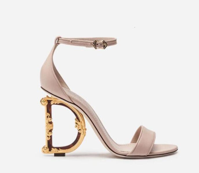 Sandals Women Red Bottom High Heels Slides Womens Luxurys Designers Shoes Genuine Leather Pumps Lady Slipper Wedding Bottoms with box dust 35-41
Sandals Women Red Bottom High Heels Slides Womens Luxurys Designers Shoes Genuine Leather Pumps Lady Slipper Wedding Bottoms with box dust 35-41