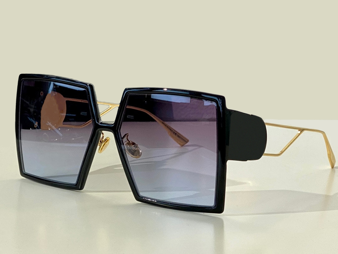 fashion Sunglasses Women Men Summer Sunglass style S1U Anti-Ultraviolet Retro Plate Square Full frame Eyeglasses Random Box, White;black
fashion Sunglasses Women Men Summer Sunglass style S1U Anti-Ultraviolet Retro Plate Square Full frame Eyeglasses Random Box, White;black