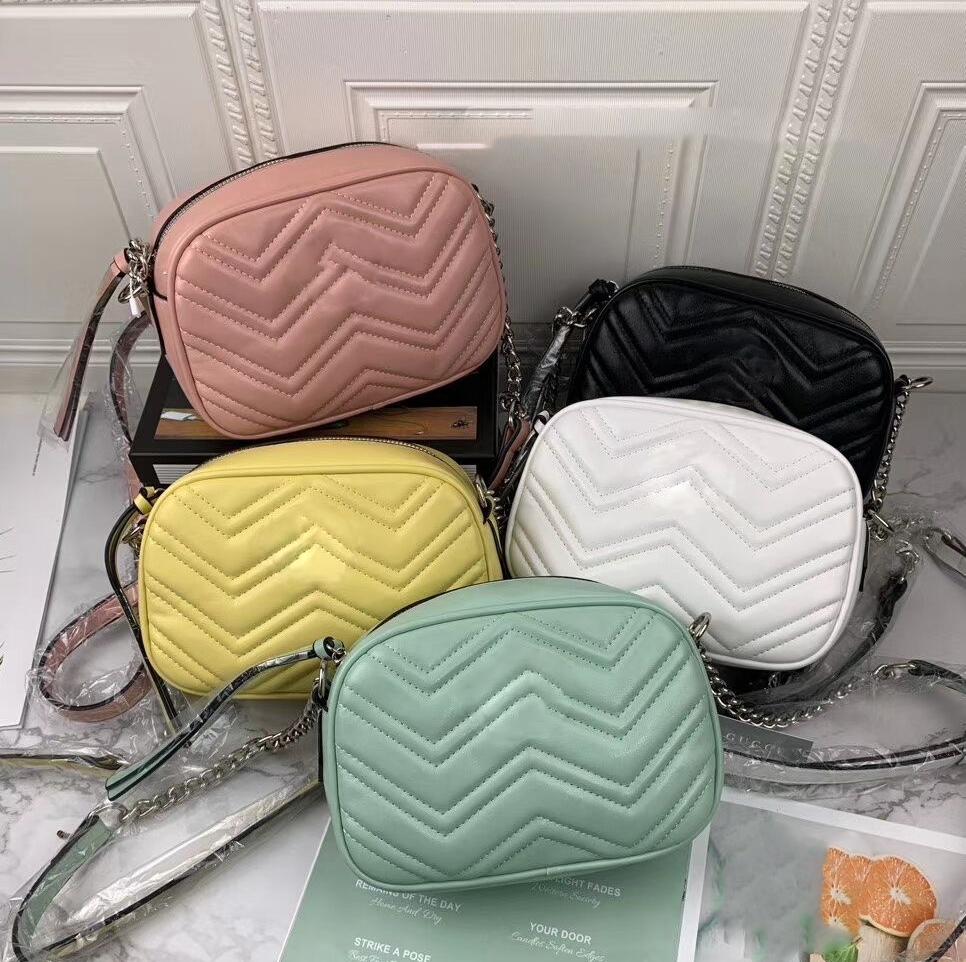 Women Luxurys Designers Bags 2021 Handbags Fashion messenger womens classic shoulder High Quality Crossbody mini Bag Double G Purse
Women Luxurys Designers Bags 2021 Handbags Fashion messenger womens classic shoulder High Quality Crossbody mini Bag Double G Purse