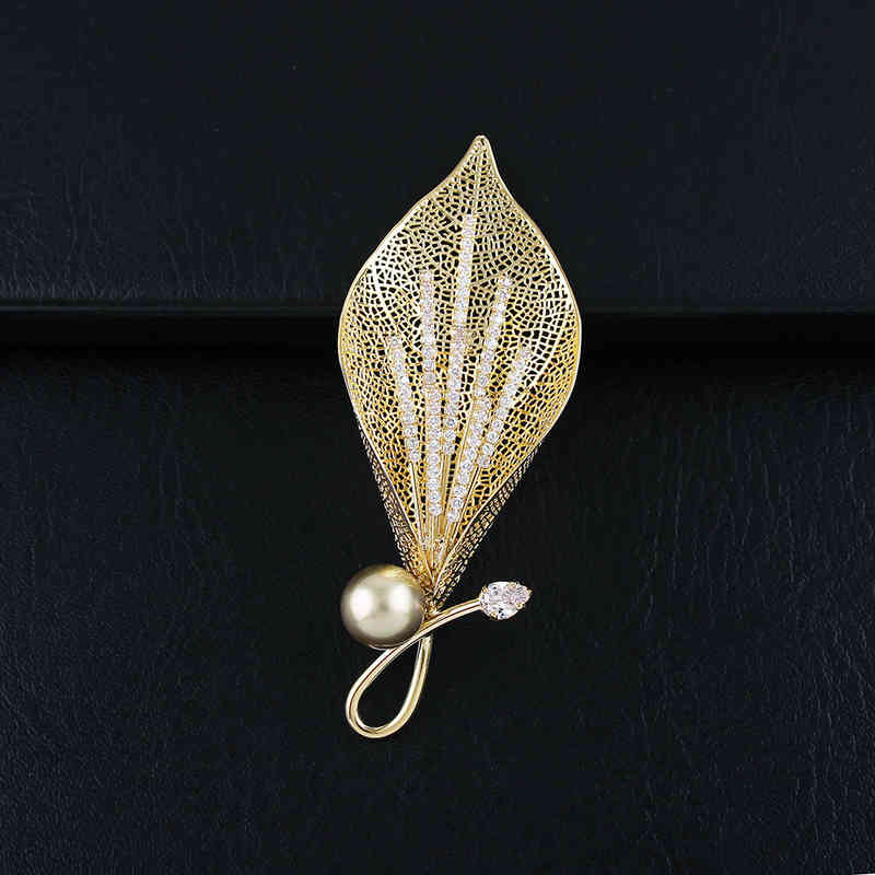 Zantedeschia Grandiflora Brooch Gold Electroplating Micro Inlaid Zircon High Grade Pearl