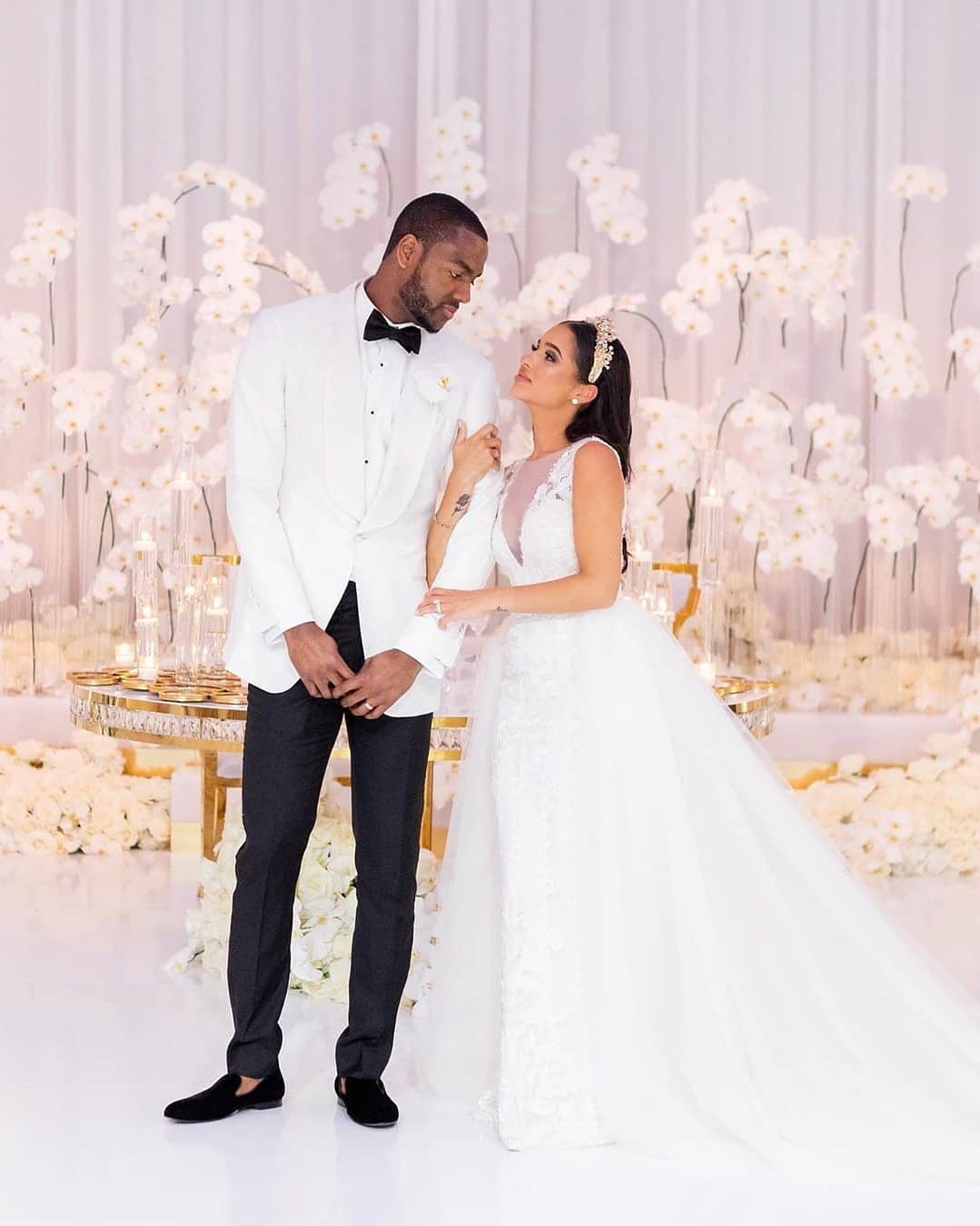 Vintage Plus Size Mermaid Wedding Dress Sheer V Neck Short Sleeve Bridal Gowns robes de mariée Bohemian Backless Bride Dresses