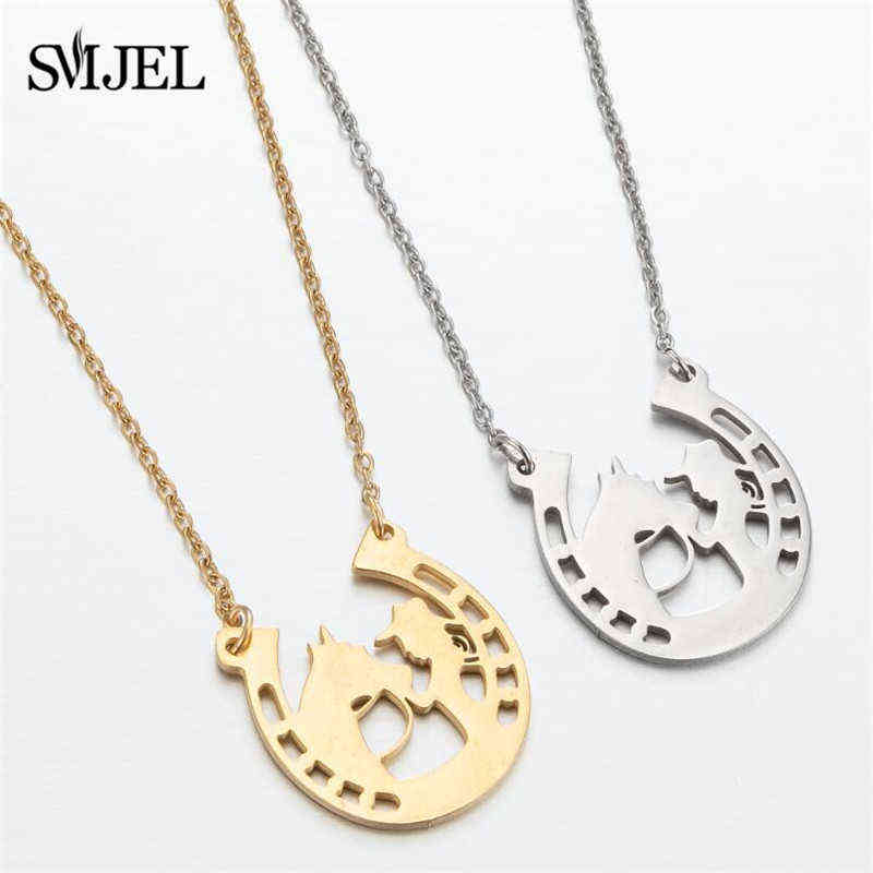 Stainless Steel Horseshoe Pendants Necklaces Design Loving Horse and Girl Necklace Movie Jewelry Party Accessories 2021 Gifts G1206