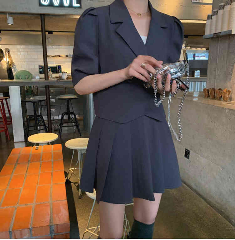 Korean Fashion Office Ladies Women Summer 2 Piece Set Puff Sleeve Blazer Coat + Mini Pleated Skirts Suit 210519
