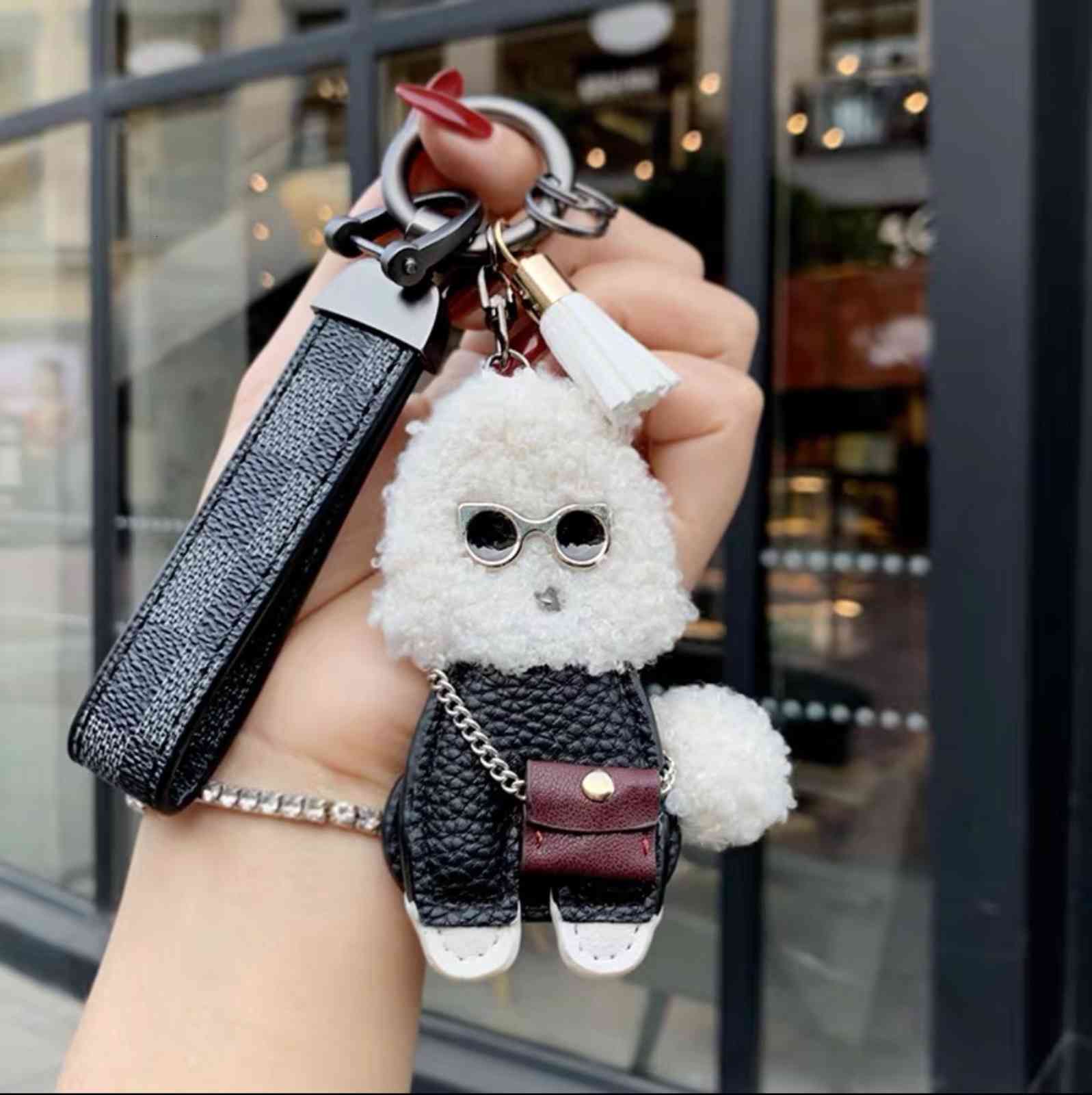 Yaoskou Keychain Female Simple Atmosphere High-end Men's Car to Lovely Electric Women Exquisite