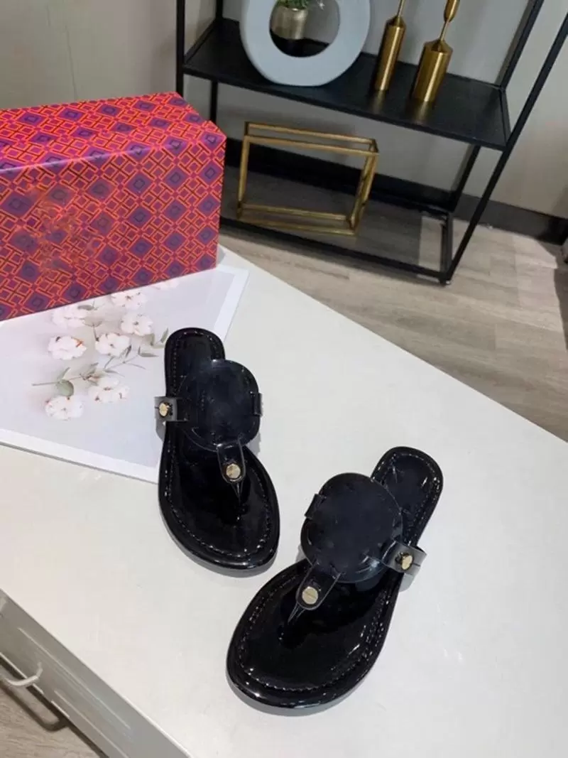 2021 Sneakers High Quality Classic Flip-Flops Indoor Luxury Kids Design Flat Shoes Summer Ladies Slippers Tory Sandals iLQ, Black;red
2021 Sneakers High Quality Classic Flip-Flops Indoor Luxury Kids Design Flat Shoes Summer Ladies Slippers Tory Sandals iLQ, Black;red