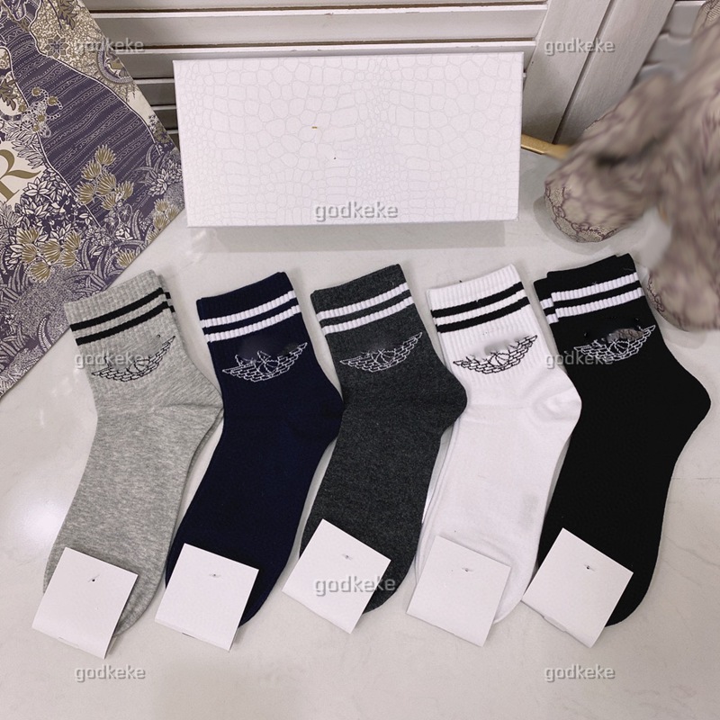 High quality short sport g Socks Street Style Stripe Sports Basketball Sock For Men and ms 5pcs/lot mens designer With Box, Pink;yellow
High quality short sport g Socks Street Style Stripe Sports Basketball Sock For Men and ms 5pcs/lot mens designer With Box, Pink;yellow