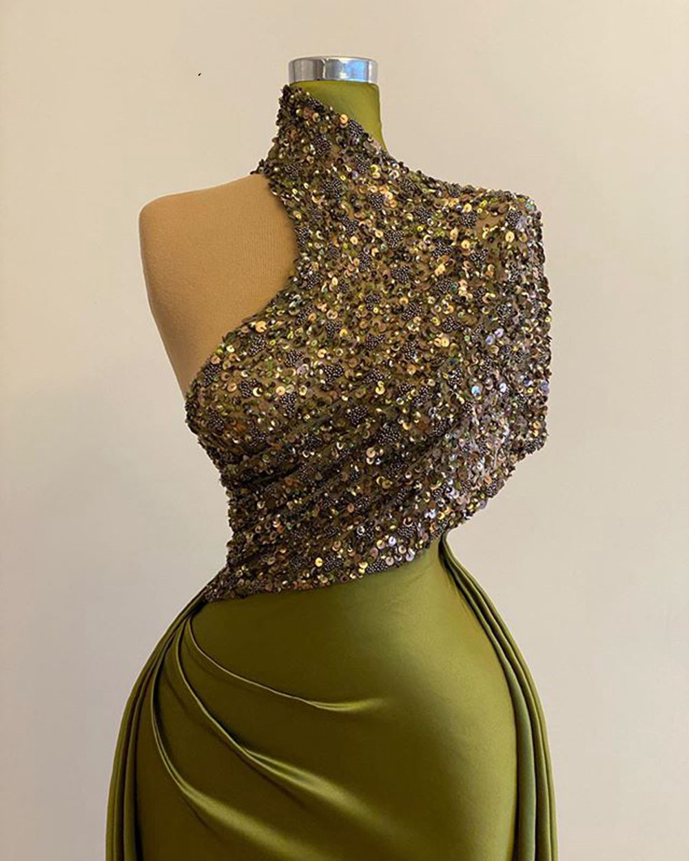 Luxury Long Evening Dresses 2021 High Neck Mermaid Style Beaded Dubai Women Olive Green Satin Formal prom Gowns