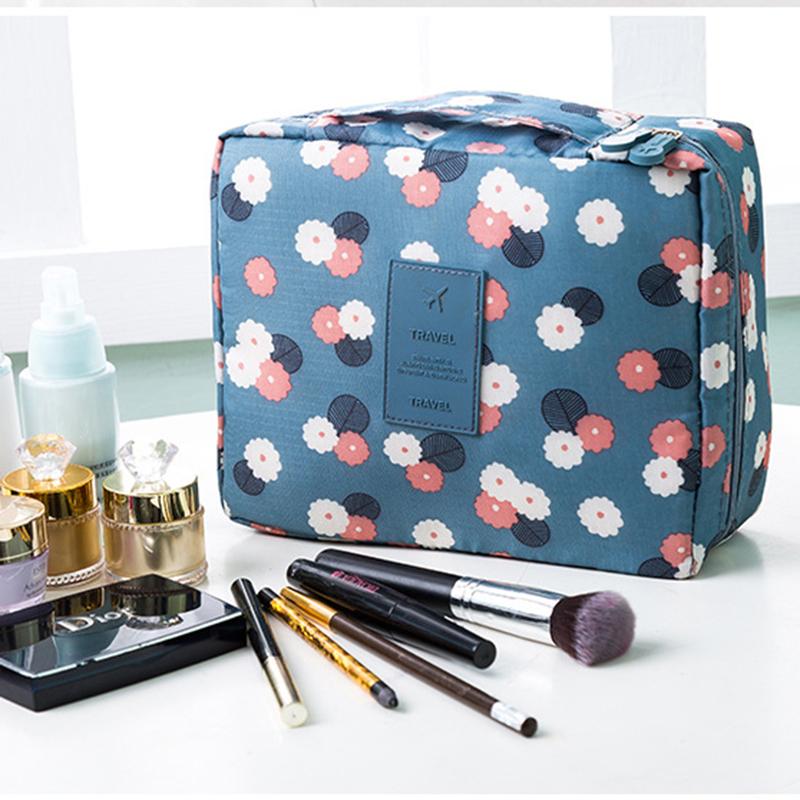Fashion Cosmetic Bag For Women Outdoors Girl Makeup Toiletries Organizer Oxford Cloth Waterproof Make Up Cases Bags
Fashion Cosmetic Bag For Women Outdoors Girl Makeup Toiletries Organizer Oxford Cloth Waterproof Make Up Cases Bags