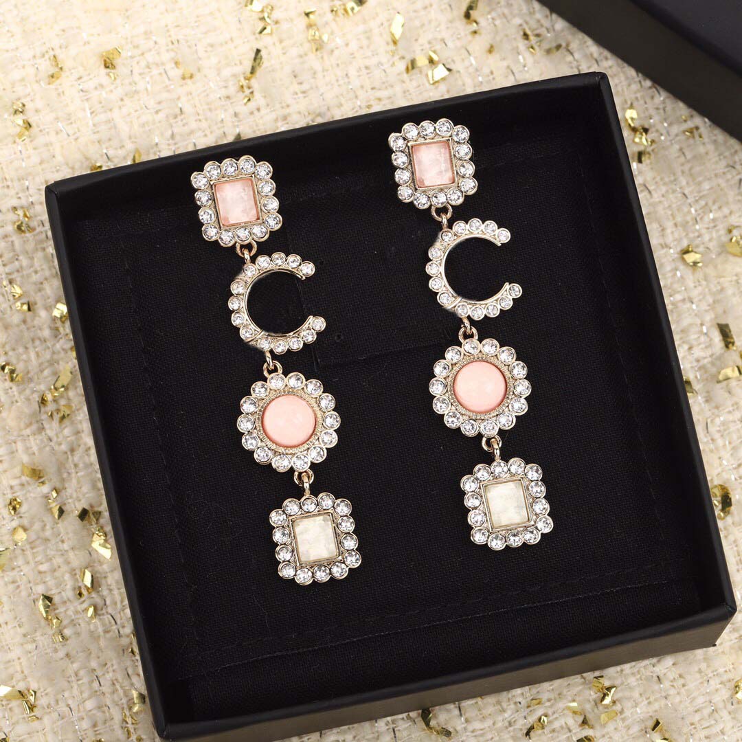 2022 Top quality long chain charm dangle drop earring with diamond and pink crystal beads for women wedding jewelry gift have box stamp PS7158
2022 Top quality long chain charm dangle drop earring with diamond and pink crystal beads for women wedding jewelry gift have box stamp PS7158
