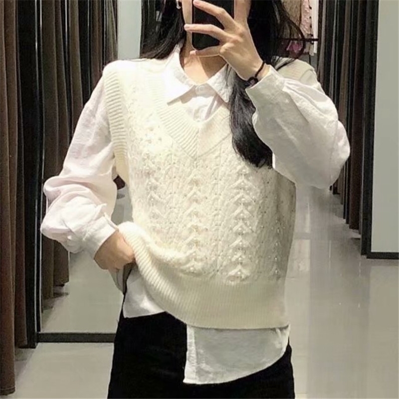 Sweet Women Solid Sweater Vest Fashion Ladies Pearl Knitted Tops Elegant Female Chic White V-Neck Pullovers 210430
