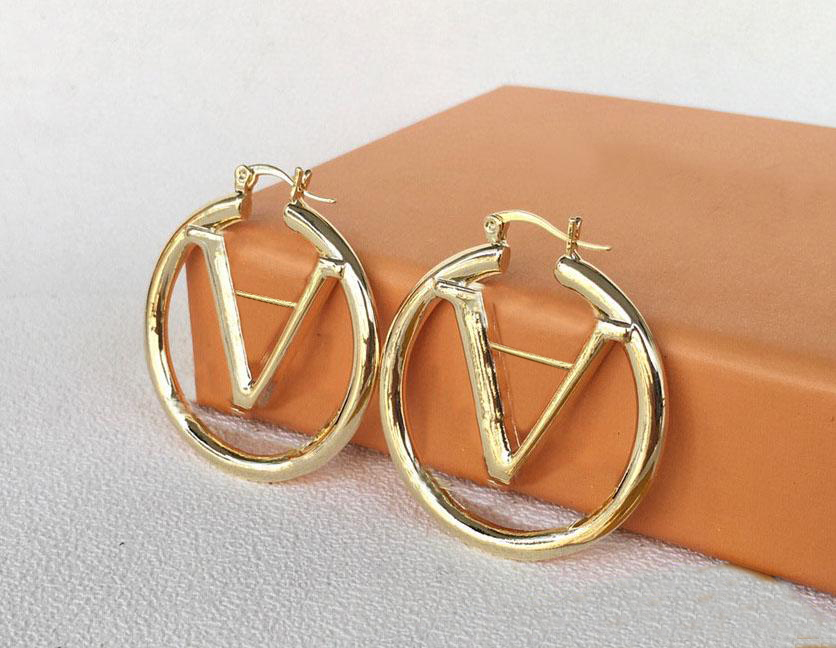 2022 gold hoop earrings for lady Women Party Wedding Lovers gift engagement Jewelry Bride
2022 gold hoop earrings for lady Women Party Wedding Lovers gift engagement Jewelry Bride