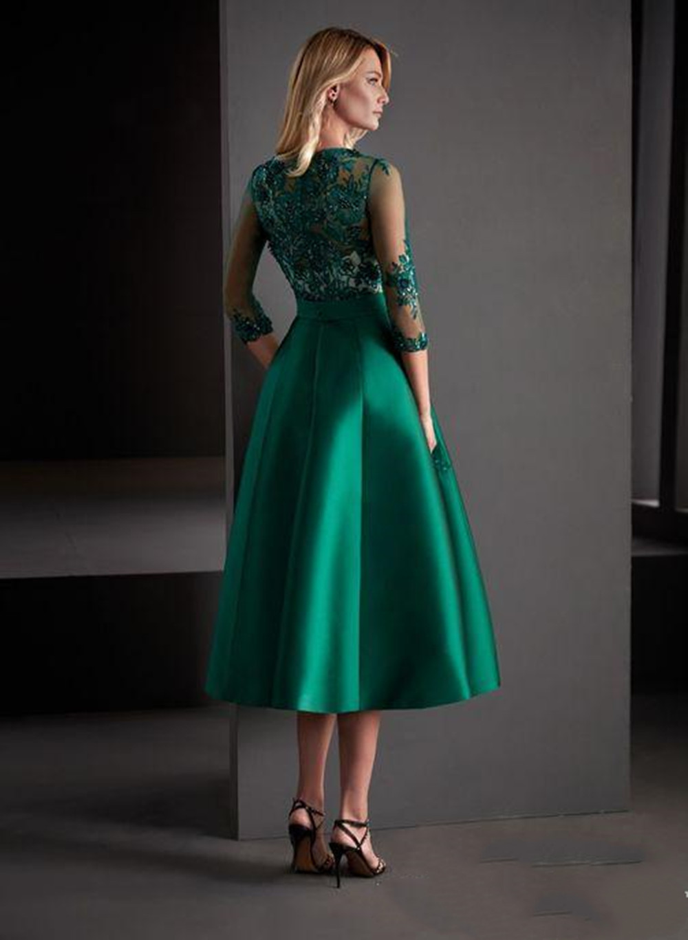 Elegant Gowns Green Party dresses for weddings Short Satin Appliqued Lace Dresses Mother Of The Bride Summer 2022