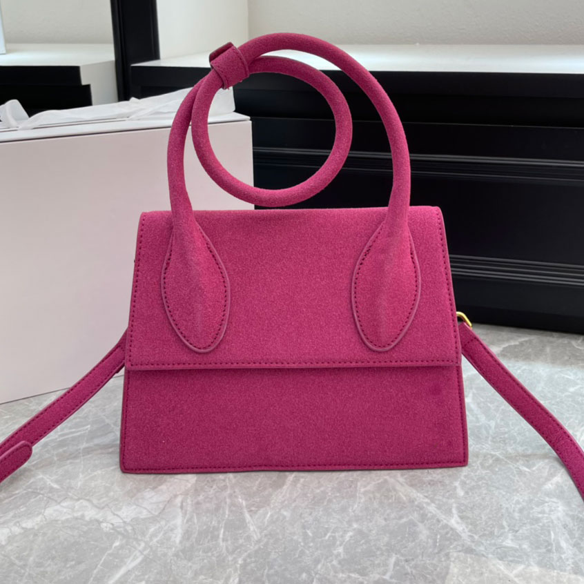 (with box)newest alligator le chiquito women bags purse handbag designer split crocodile Matte suede leather big bag noeud hand coin flap 24*17*9, I need see other product
(with box)newest alligator le chiquito women bags purse handbag designer split crocodile Matte suede leather big bag noeud hand coin flap 24*17*9, I need see other product