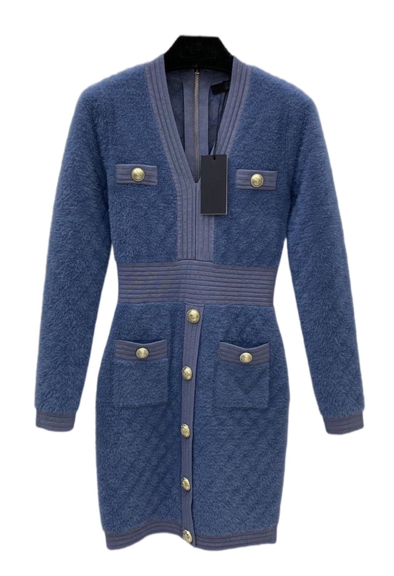 Milan Runway dresses 2022 Spring V Neck Long Sleeve Women' Designer Dress Brand Same Style Clothing 1204-1, Customize
Milan Runway dresses 2022 Spring V Neck Long Sleeve Women' Designer Dress Brand Same Style Clothing 1204-1, Customize