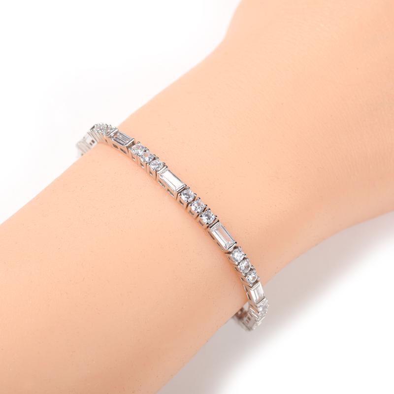 Beaded, Strands Fashon 3mm CZ Bracelets Cubic Zirconia Iced Out Round And Recutangle Baguette Men/Women Tennis Chain Hip Hop Jewelry
Beaded, Strands Fashon 3mm CZ Bracelets Cubic Zirconia Iced Out Round And Recutangle Baguette Men/Women Tennis Chain Hip Hop Jewelry