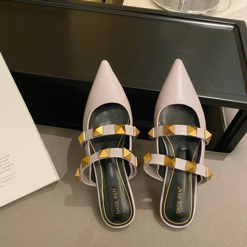Designer Womens Rivet slippers Shoes Sandals Luxury Rubber Horseshoe Shaped Leather Professional Wedding Party Pointed Shoe, Black
Designer Womens Rivet slippers Shoes Sandals Luxury Rubber Horseshoe Shaped Leather Professional Wedding Party Pointed Shoe, Black