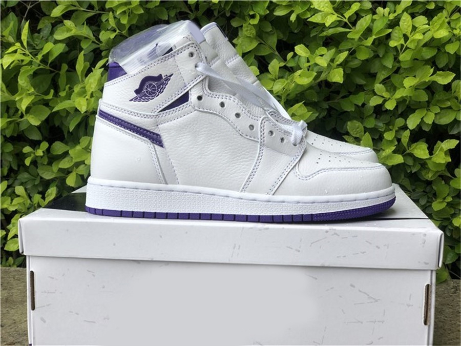 2021 Release 1 High OG WMNS Court Purple Shoes Men Women Satin Black Toe Blue Chill Seafoam Tie-Dye UNC To Chicago Silver Outdoor Sports Sneakers With Original Box US5-13, Customize
2021 Release 1 High OG WMNS Court Purple Shoes Men Women Satin Black Toe Blue Chill Seafoam Tie-Dye UNC To Chicago Silver Outdoor Sports Sneakers With Original Box US5-13, Customize