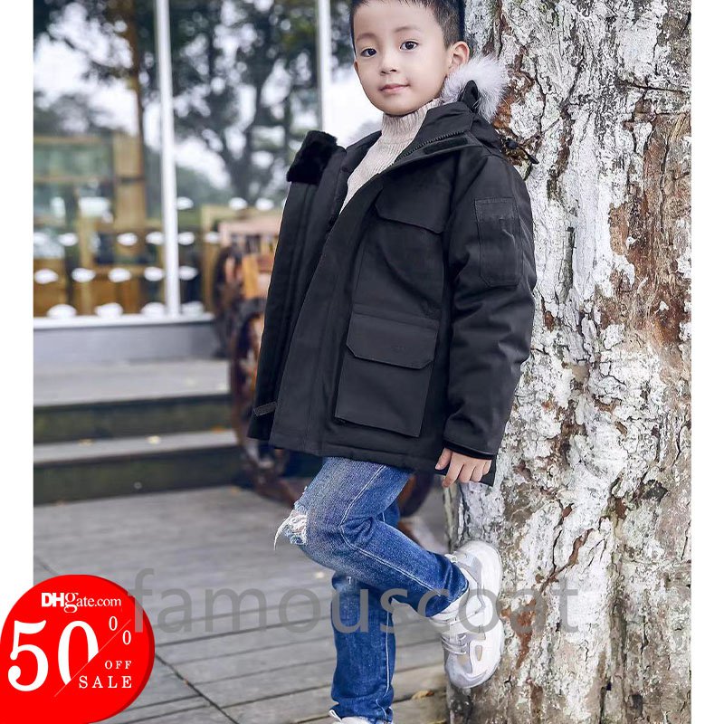 Top quality Kids jacket fashion designer winter down coat outdoor thermal windproof waterproof real Wolf fur fashion warm jackets, Photo color
Top quality Kids jacket fashion designer winter down coat outdoor thermal windproof waterproof real Wolf fur fashion warm jackets, Photo color