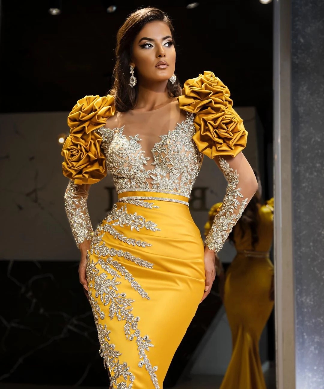 Evening Elegant Yellow Dresses Sheer Neck Lace Appliques Plus Size Ruffle Long Sleeves Front Split Arabic Prom Party Gowns