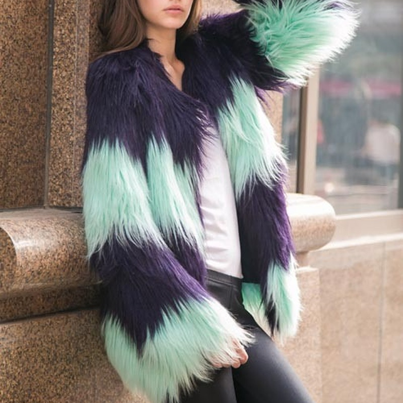 Imitation Fur Coat Women's Clothing Splicing Fluorescent Color Coat Long Hair European and American Buckle Popular, Black
Imitation Fur Coat Women's Clothing Splicing Fluorescent Color Coat Long Hair European and American Buckle Popular, Black