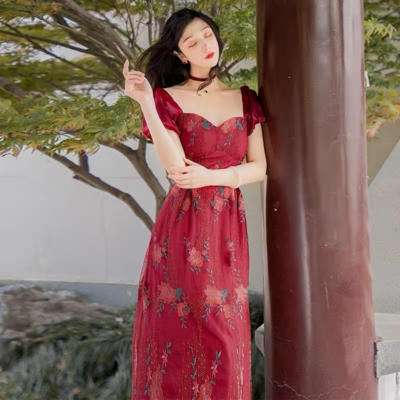 vintage Victorian square collar red embroidery midi A-line dress for women spring summer fashion lady dresses retro 210421