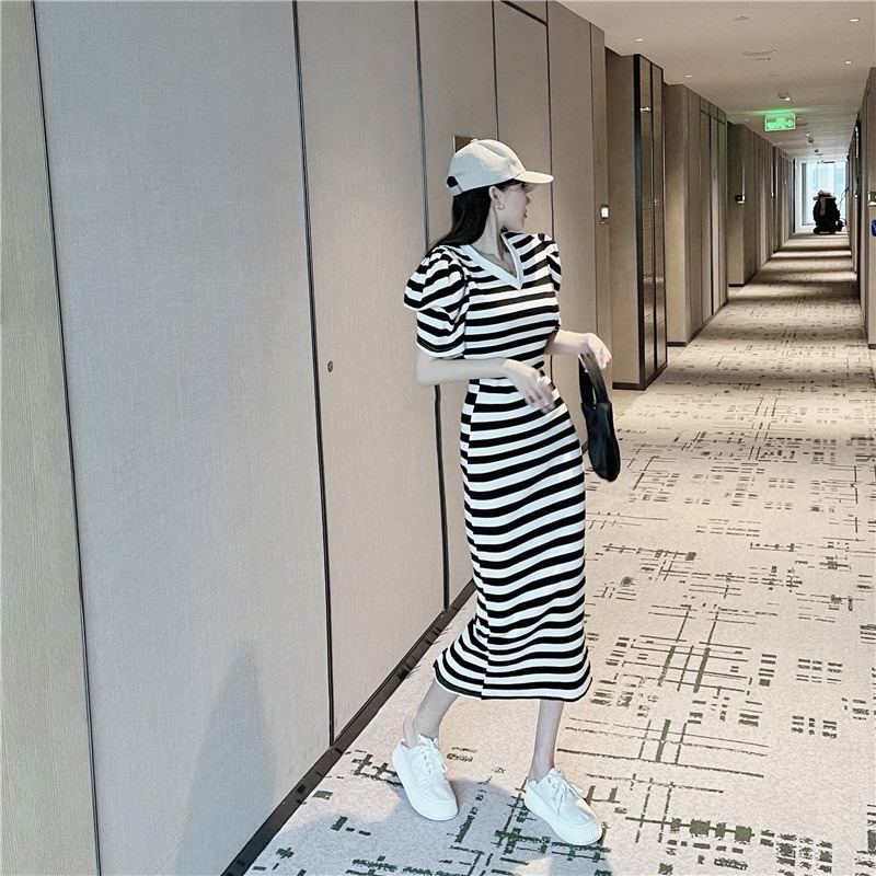 Korean Chic Fashion V Neck Puff Short Sleeve Black White Striped Dress Women Casual Sexy Split Tight Wrap Hip Vestido De Mujer 210429